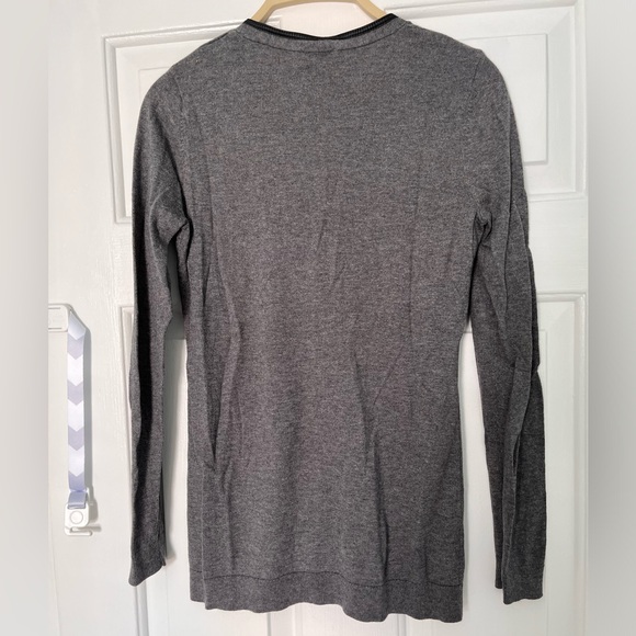 Ann Taylor V-Neck Cardigan - grey - XS - Picture 2 of 6